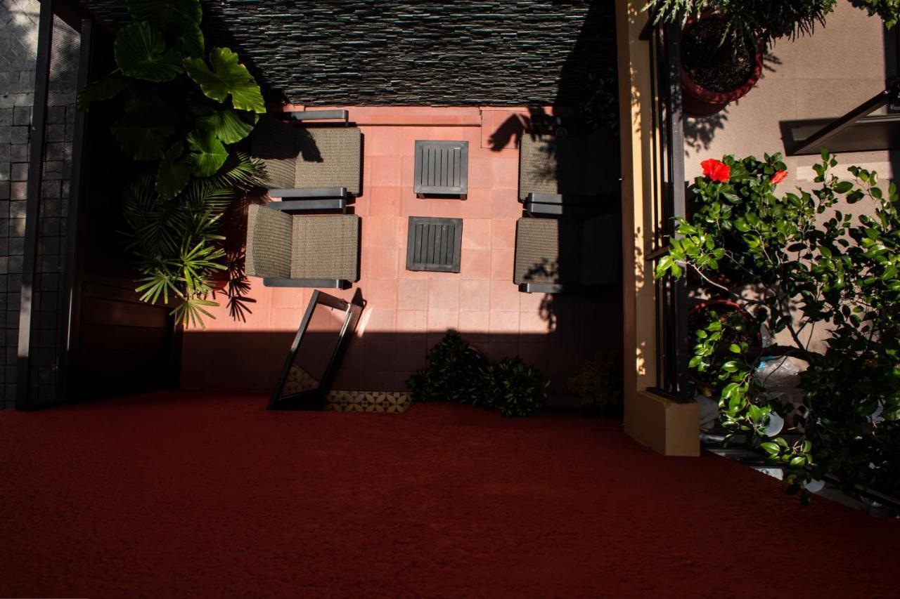 The Red Tree House — Photos 1